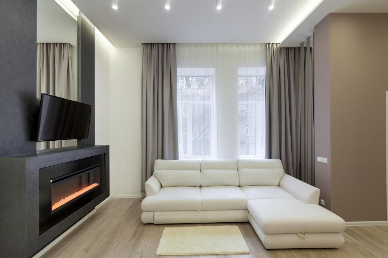 Royal Stylish Apartment In The Old City Lwów Zewnętrze zdjęcie
